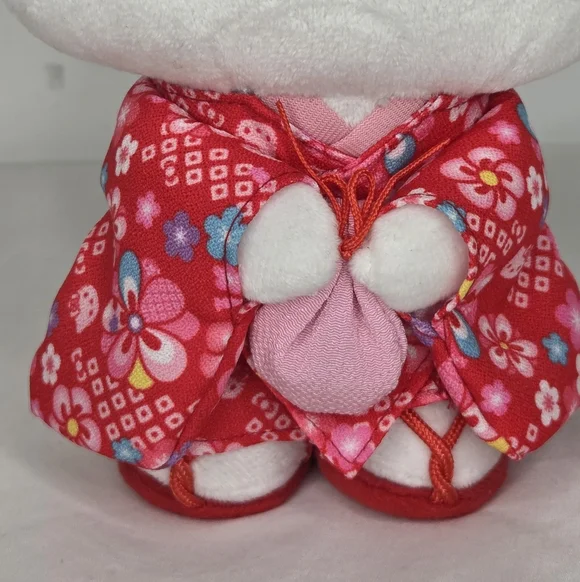 Sanrio- Hello Kitty White Plush Toy With A Bow - Picture 5 of 7